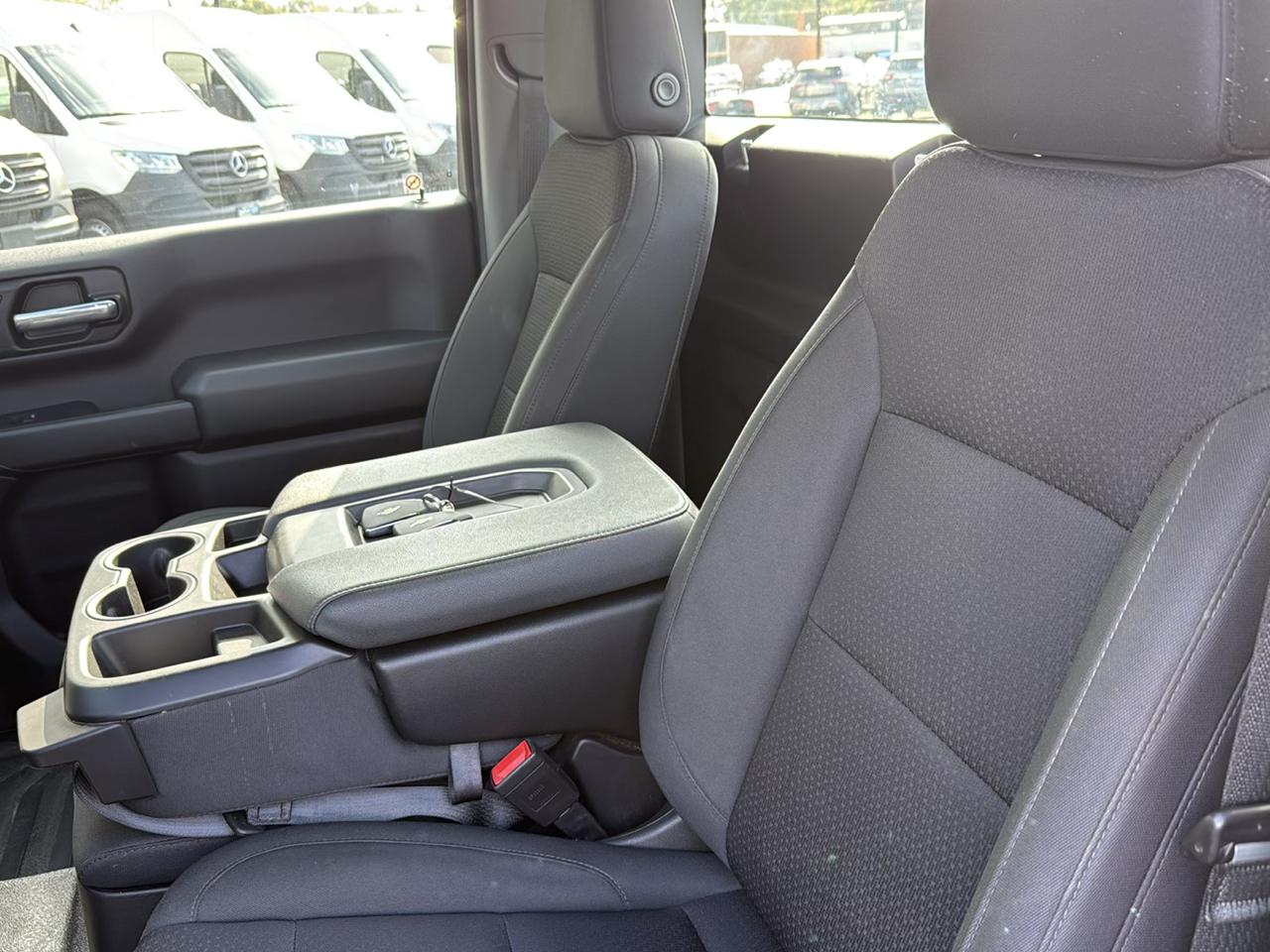 Chevrolet Silverado 1500 2WD Reg Cab 140" Work Truck 2025