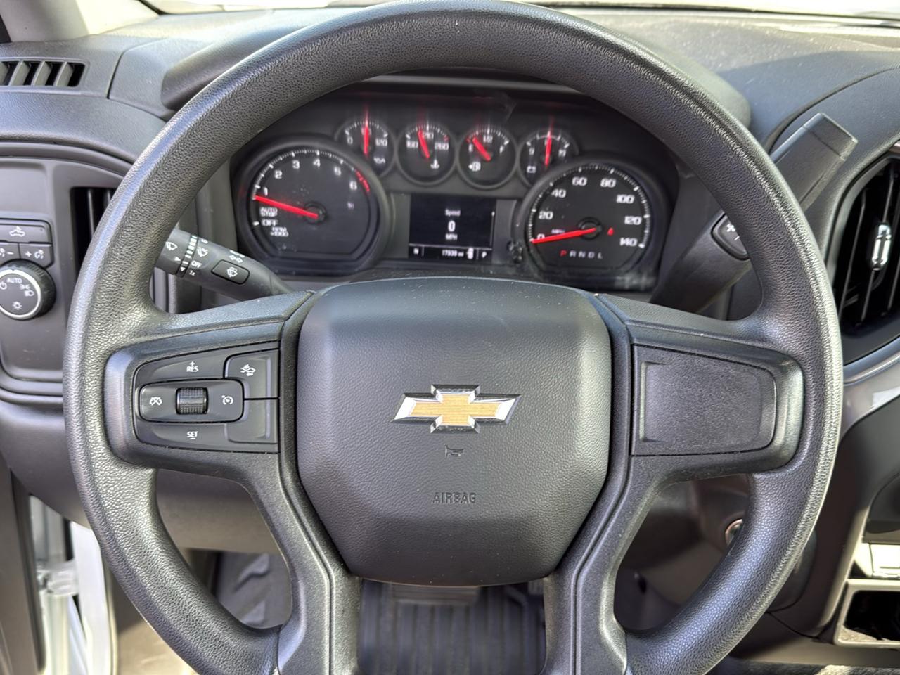 Chevrolet Silverado 1500 2WD Reg Cab 140" Work Truck 2025