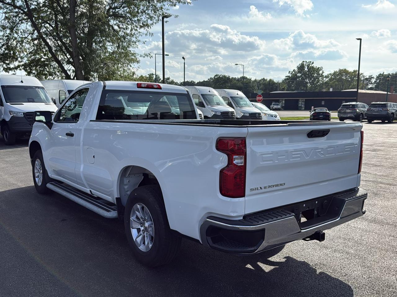 Chevrolet Silverado 1500 2WD Reg Cab 140" Work Truck 2025