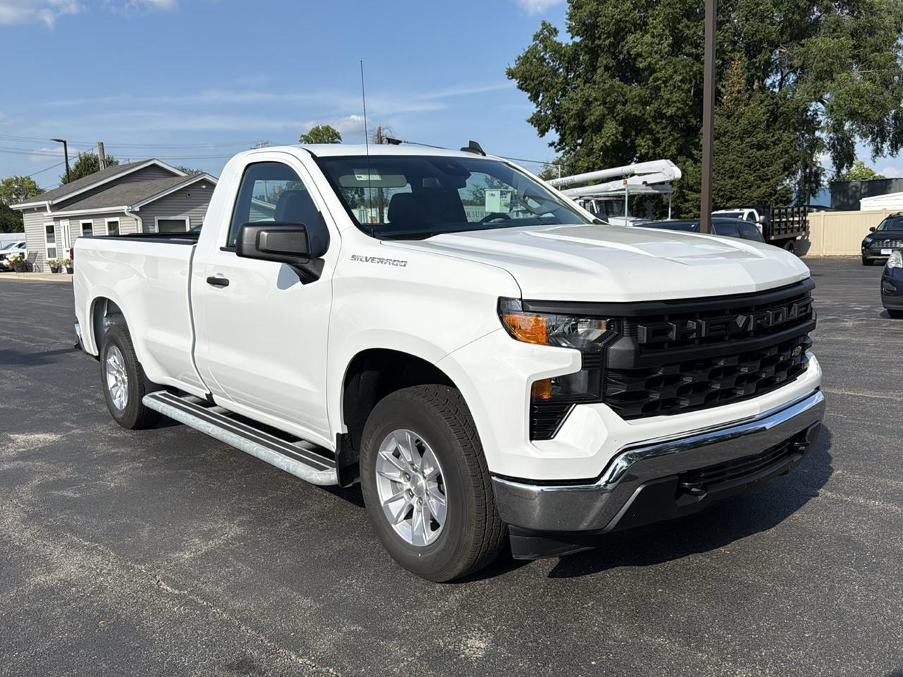 Chevrolet Silverado 1500 2WD Reg Cab 140" Work Truck 2025