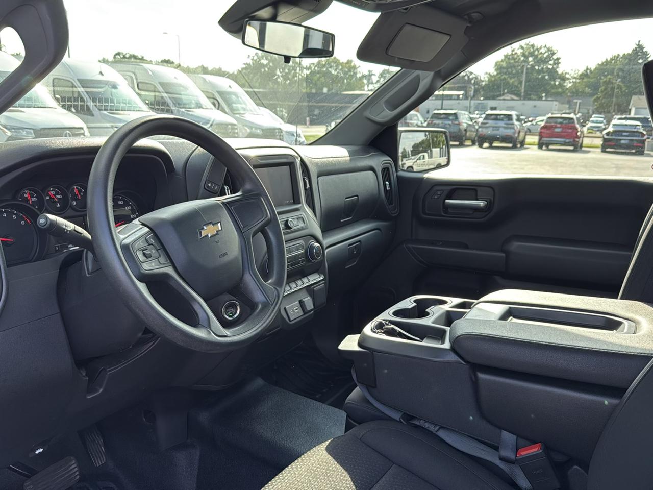 Chevrolet Silverado 1500 2WD Reg Cab 140" Work Truck 2025