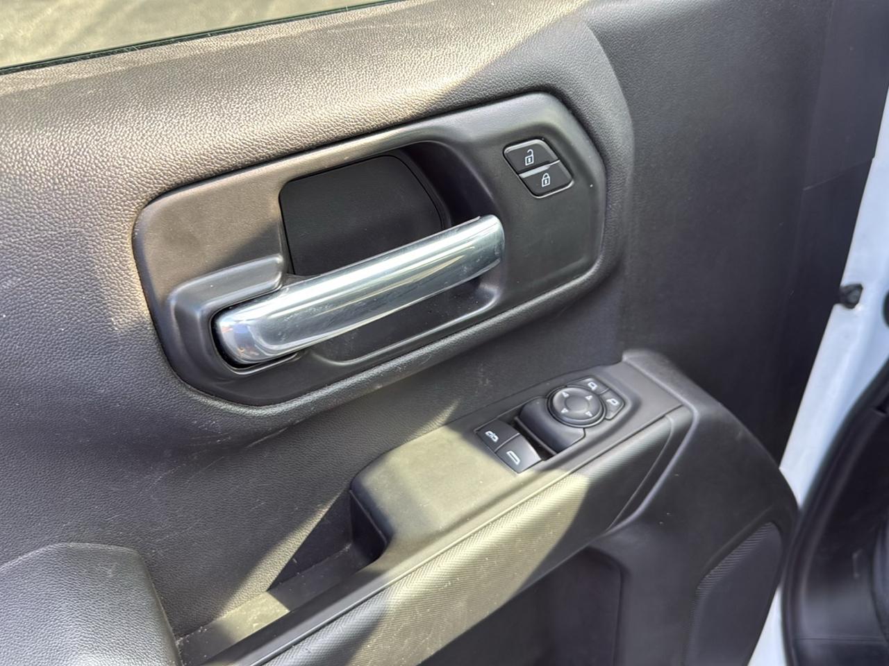 Chevrolet Silverado 1500 2WD Reg Cab 140" Work Truck 2025