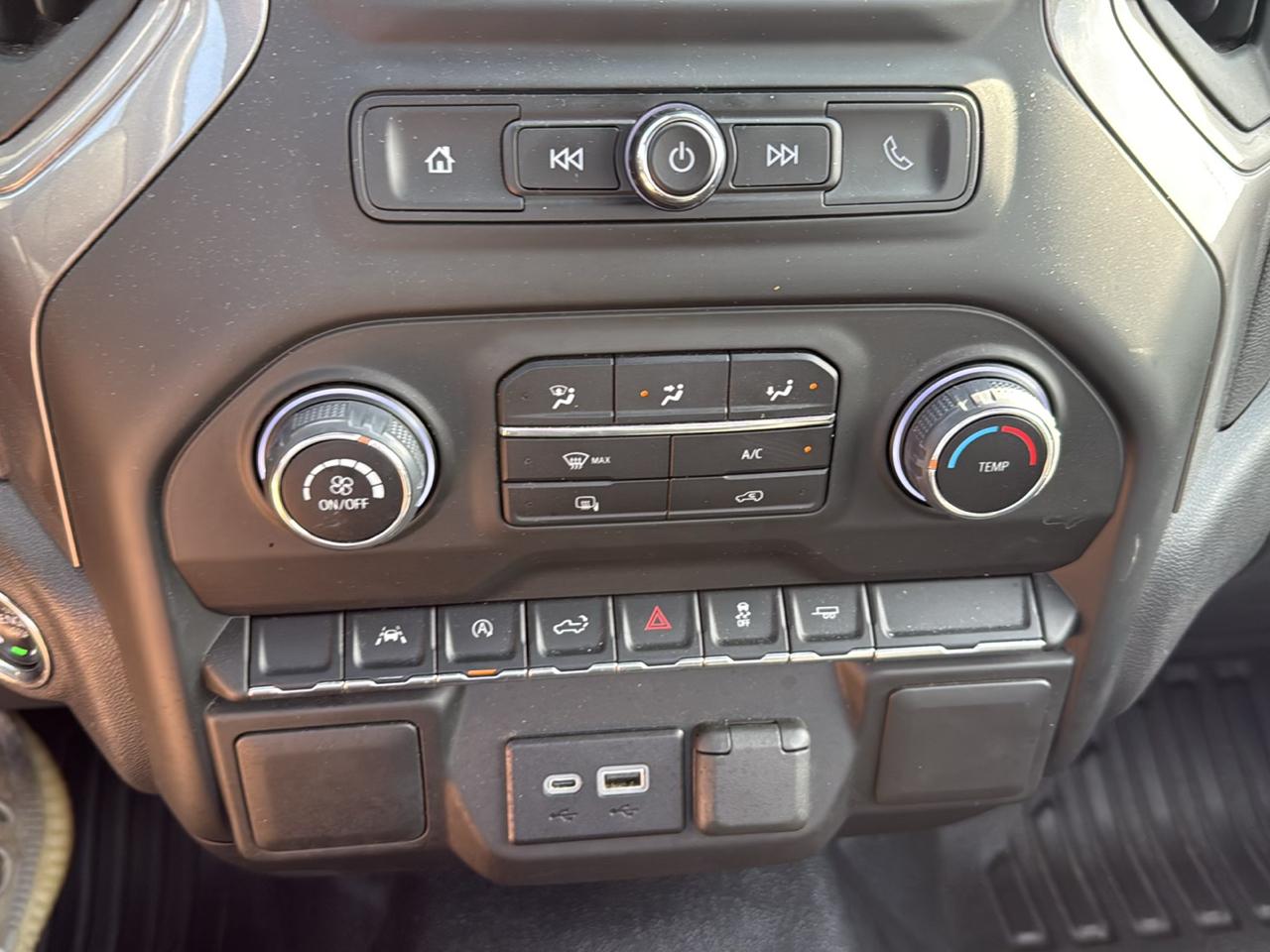 Chevrolet Silverado 1500 2WD Reg Cab 140" Work Truck 2025