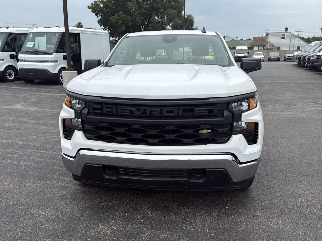Chevrolet Silverado 1500 2WD Reg Cab 140" Work Truck 2025