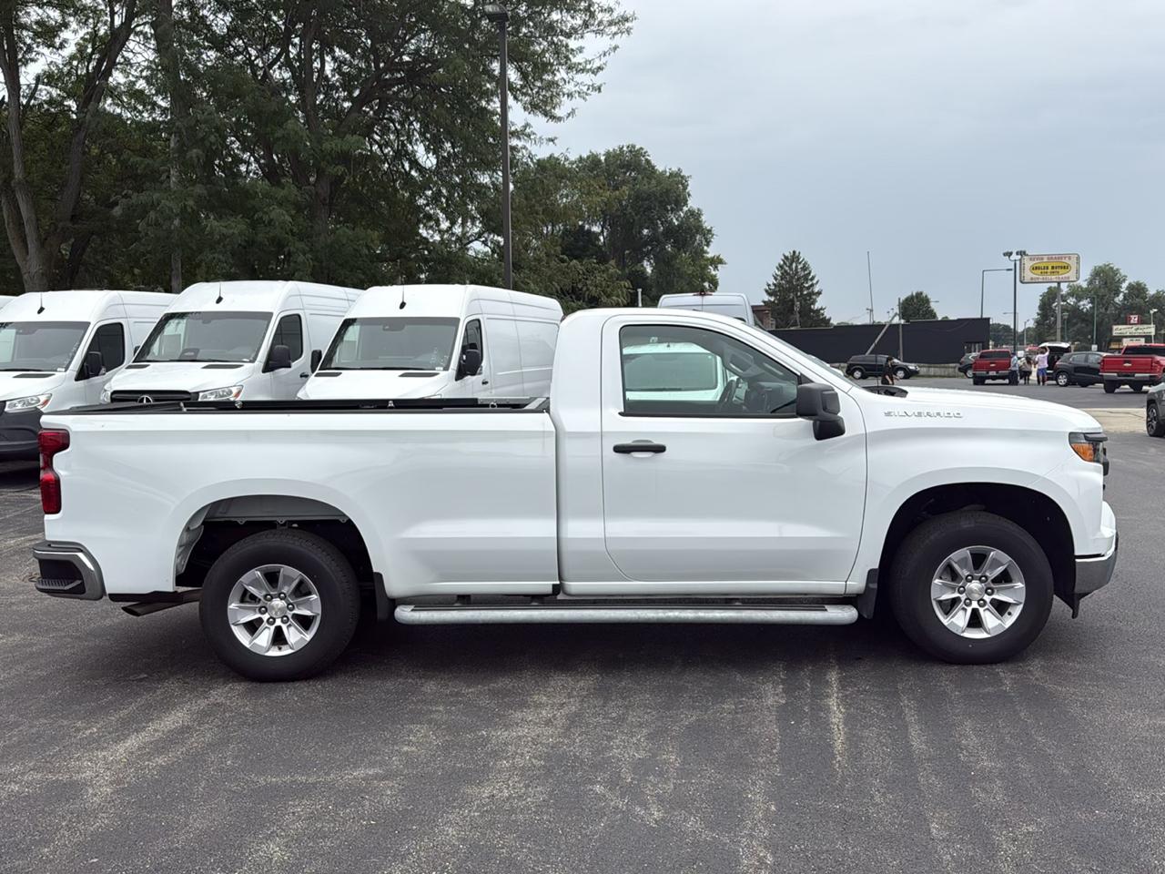 Chevrolet Silverado 1500 2WD Reg Cab 140" Work Truck 2025