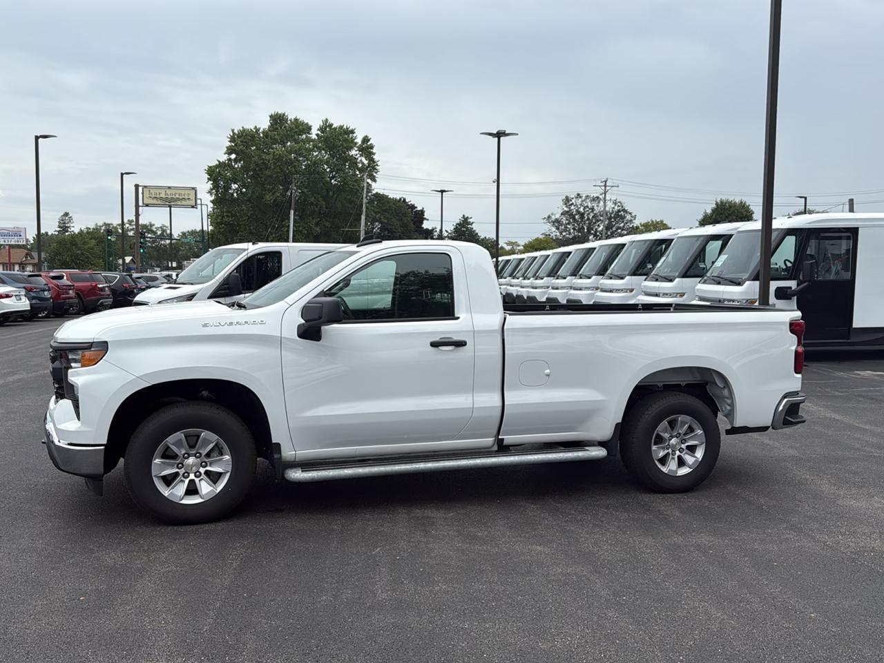 Chevrolet Silverado 1500 2WD Reg Cab 140" Work Truck 2025