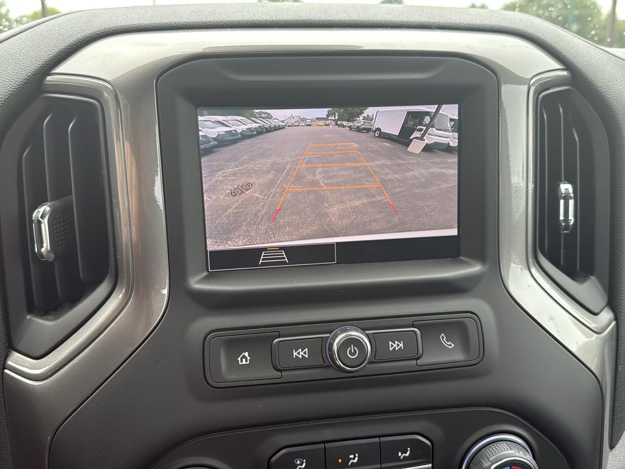 Chevrolet Silverado 1500 2WD Reg Cab 140" Work Truck 2025