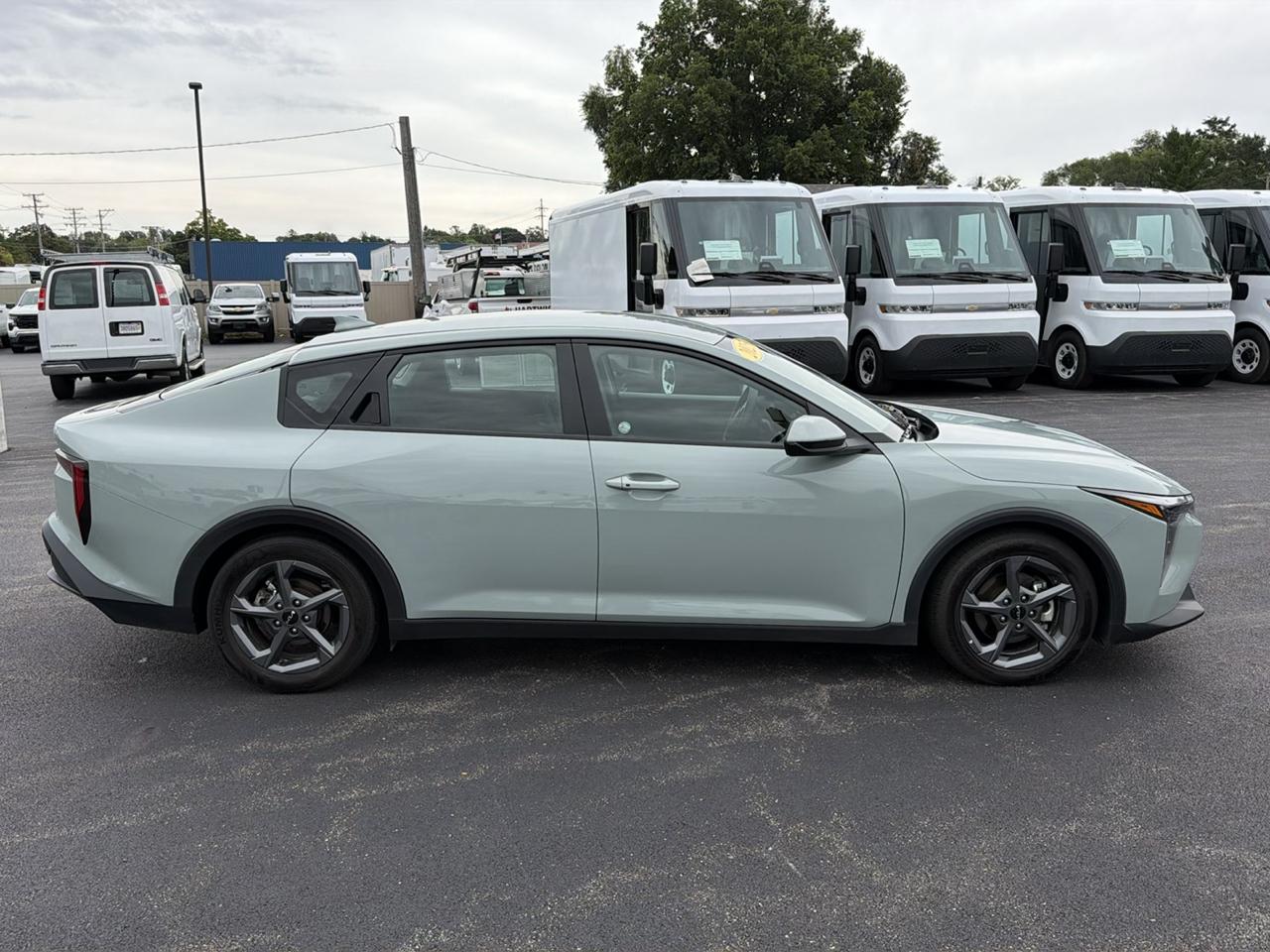 Kia K4 LXS FWD 2025