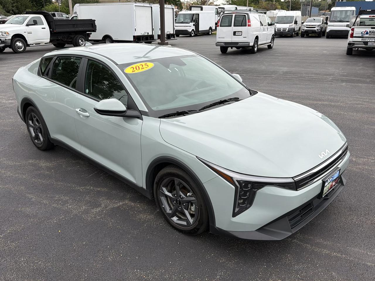 Kia K4 LXS FWD 2025