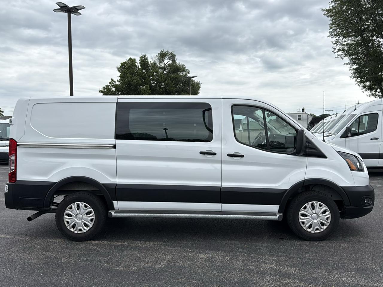 Ford Transit Cargo Van T-250 130" Low Rf 9070 GVWR RWD 2025