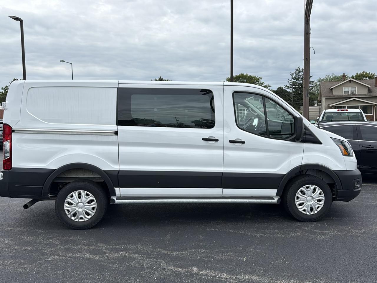 Ford Transit Cargo Van T-250 130" Low Rf 9070 GVWR RWD 2025