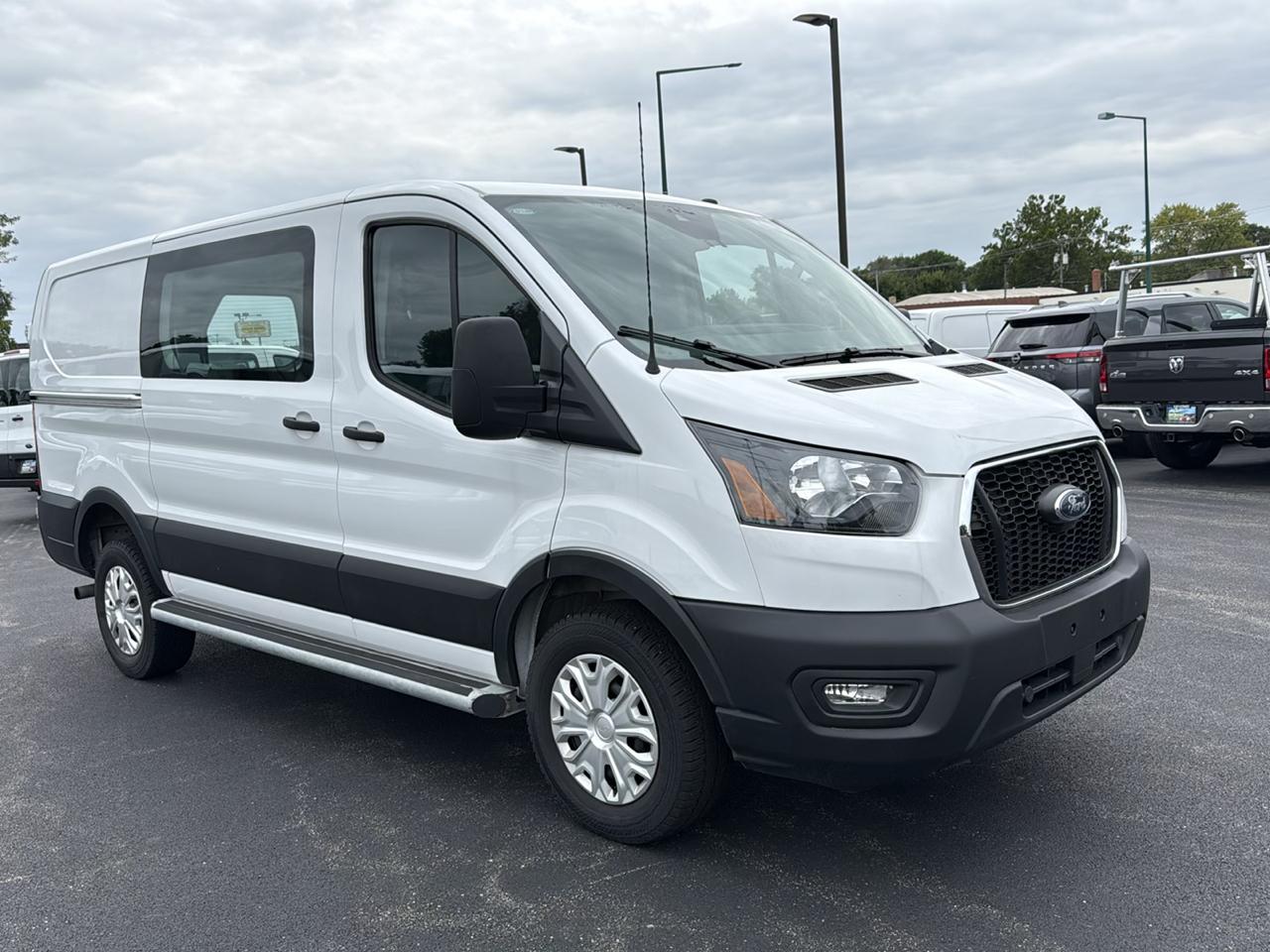 Ford Transit Cargo Van T-250 130" Low Rf 9070 GVWR RWD 2025