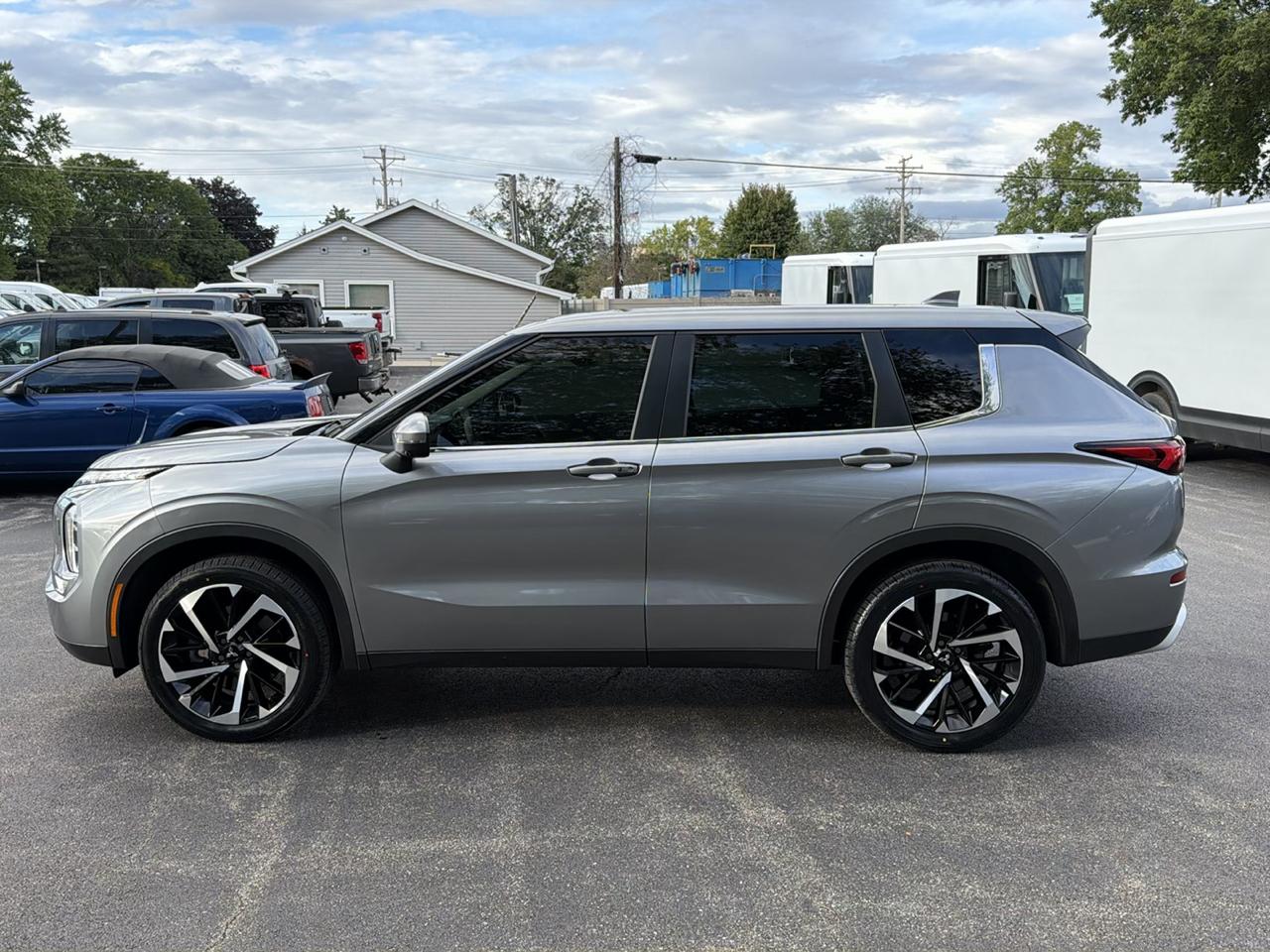Mitsubishi Outlander SE Black Edition S-AWC 2023