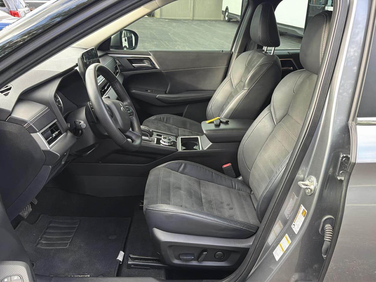 Mitsubishi Outlander SE Black Edition S-AWC 2023