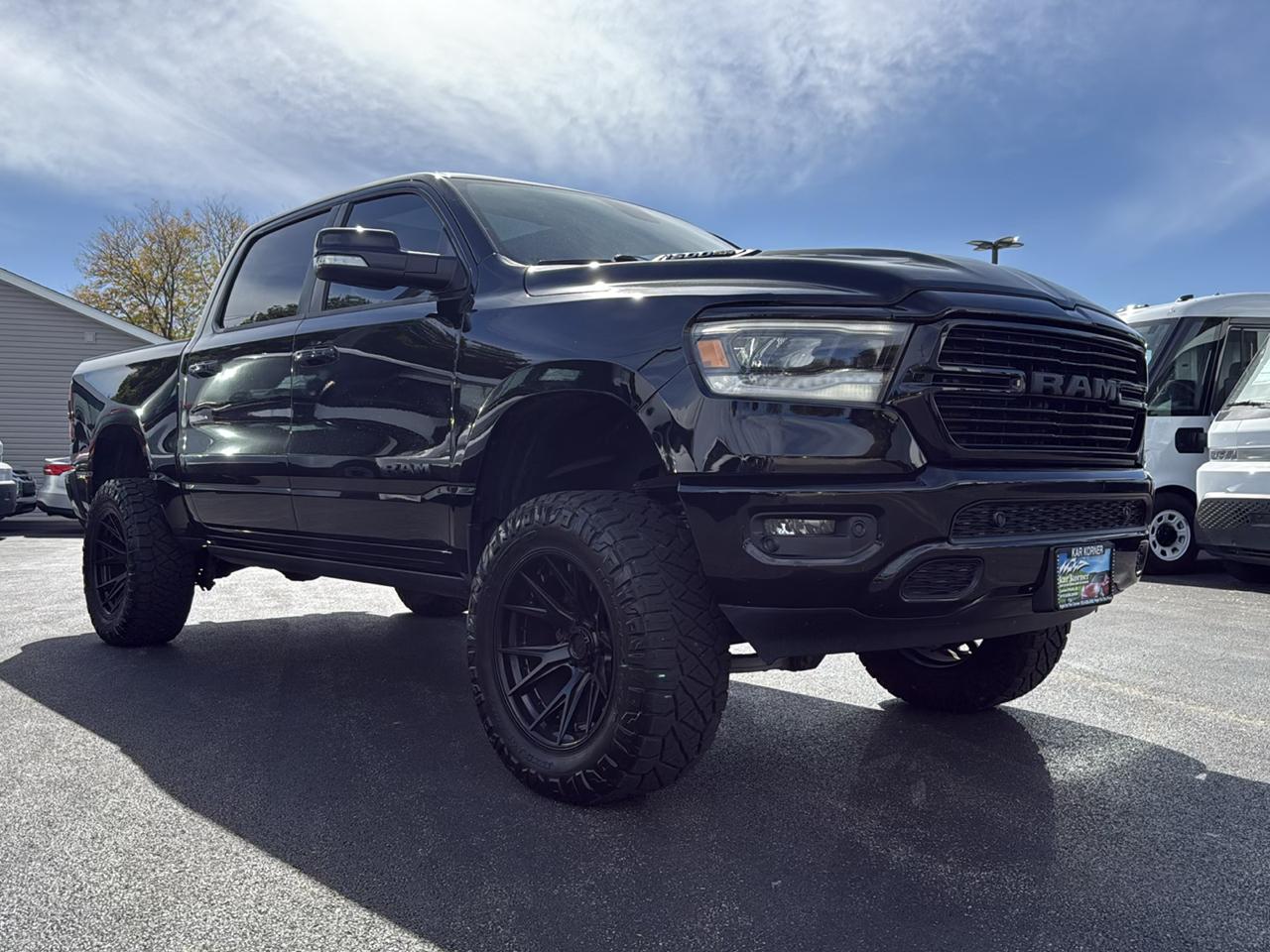 RAM 1500 Sport 4x4 Crew Cab 5'7" Box 2019