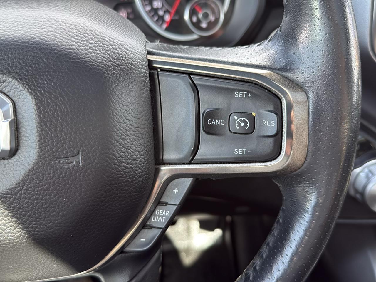 RAM 1500 Sport 4x4 Crew Cab 5'7" Box 2019