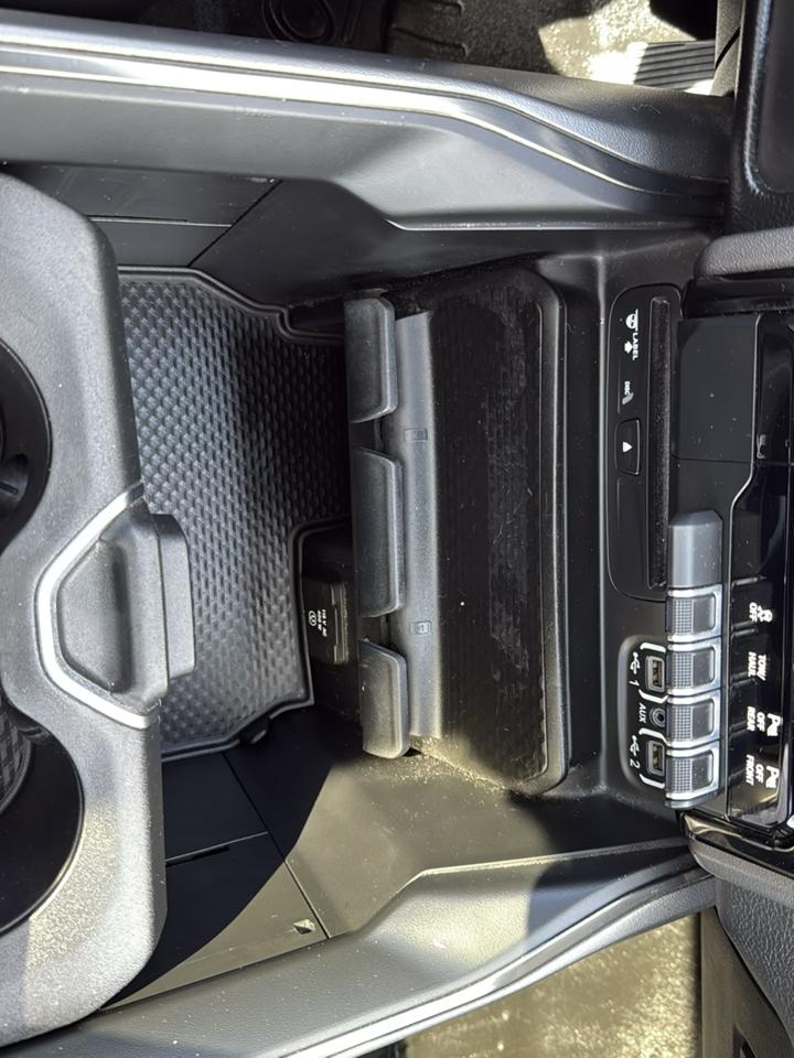 RAM 1500 Sport 4x4 Crew Cab 5'7" Box 2019
