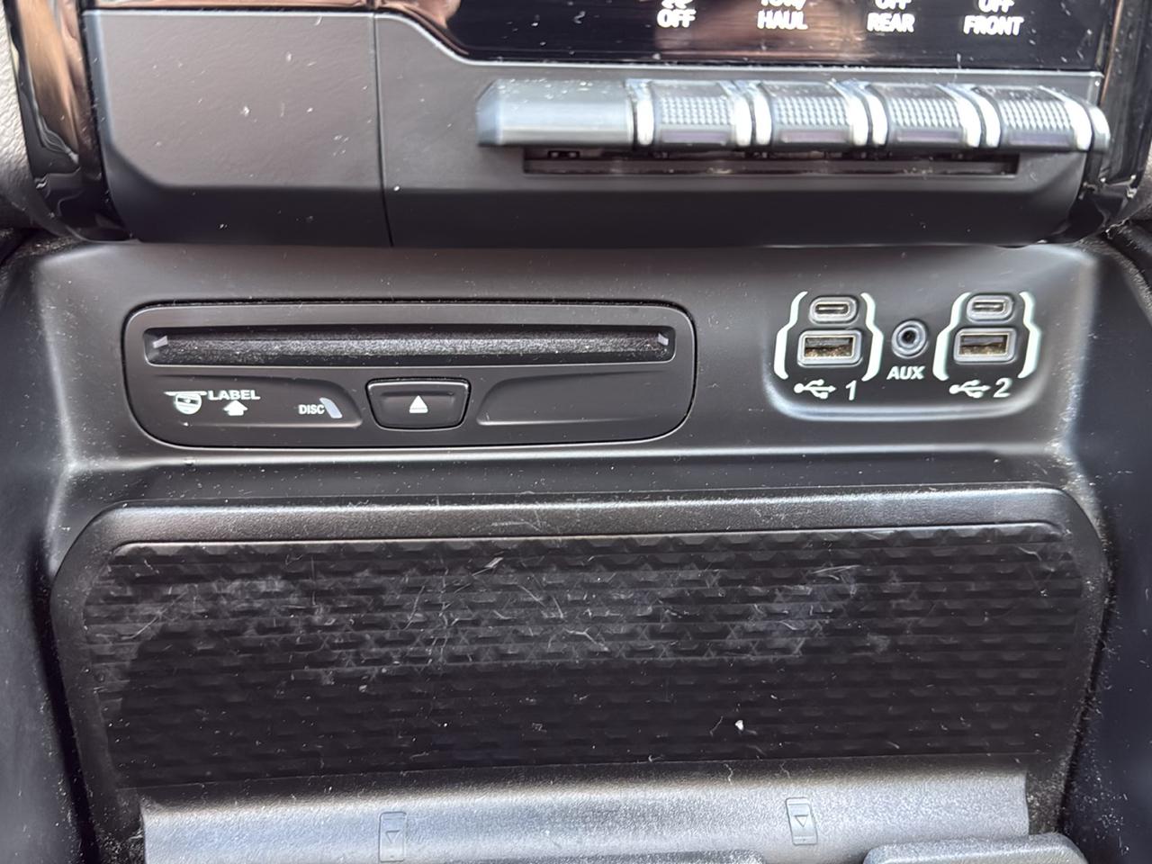 RAM 1500 Sport 4x4 Crew Cab 5'7" Box 2019
