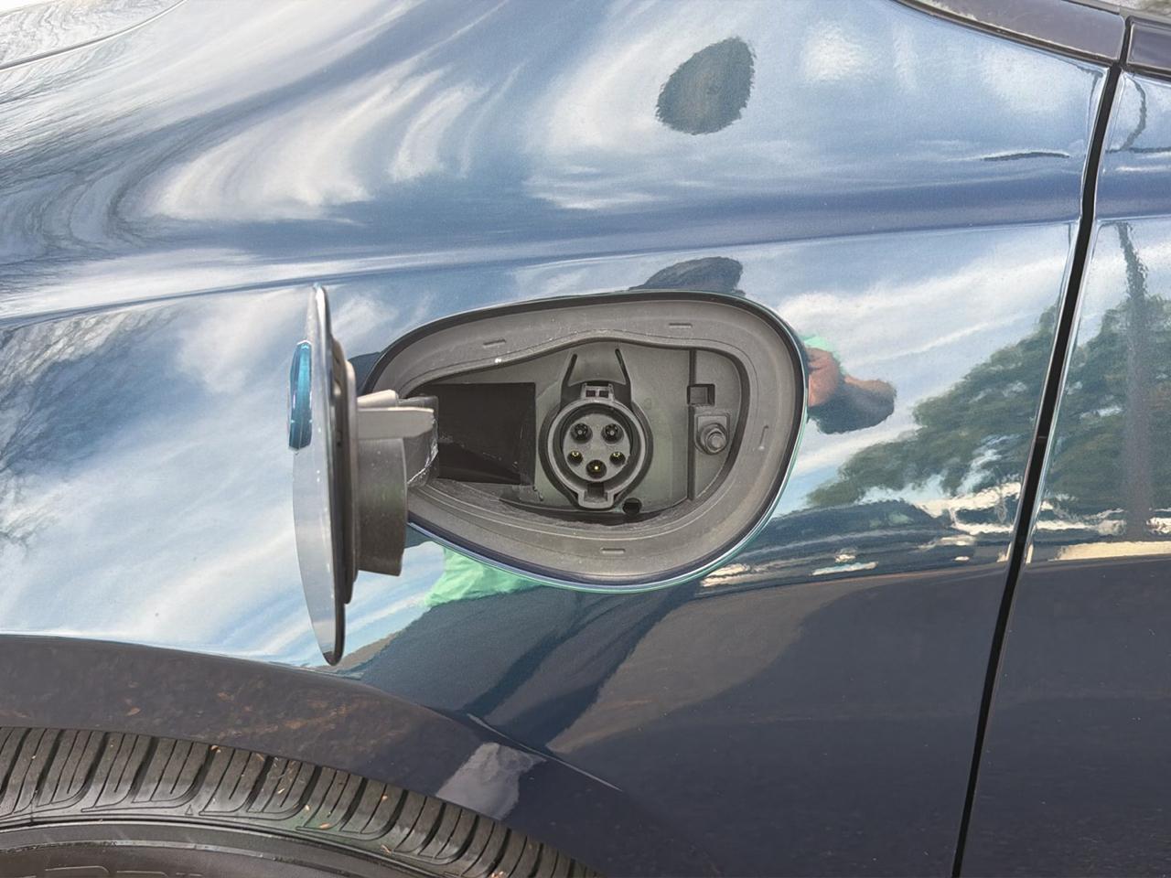 Chrysler Pacifica Hybrid Premium S Appearance Pkg FWD 2024