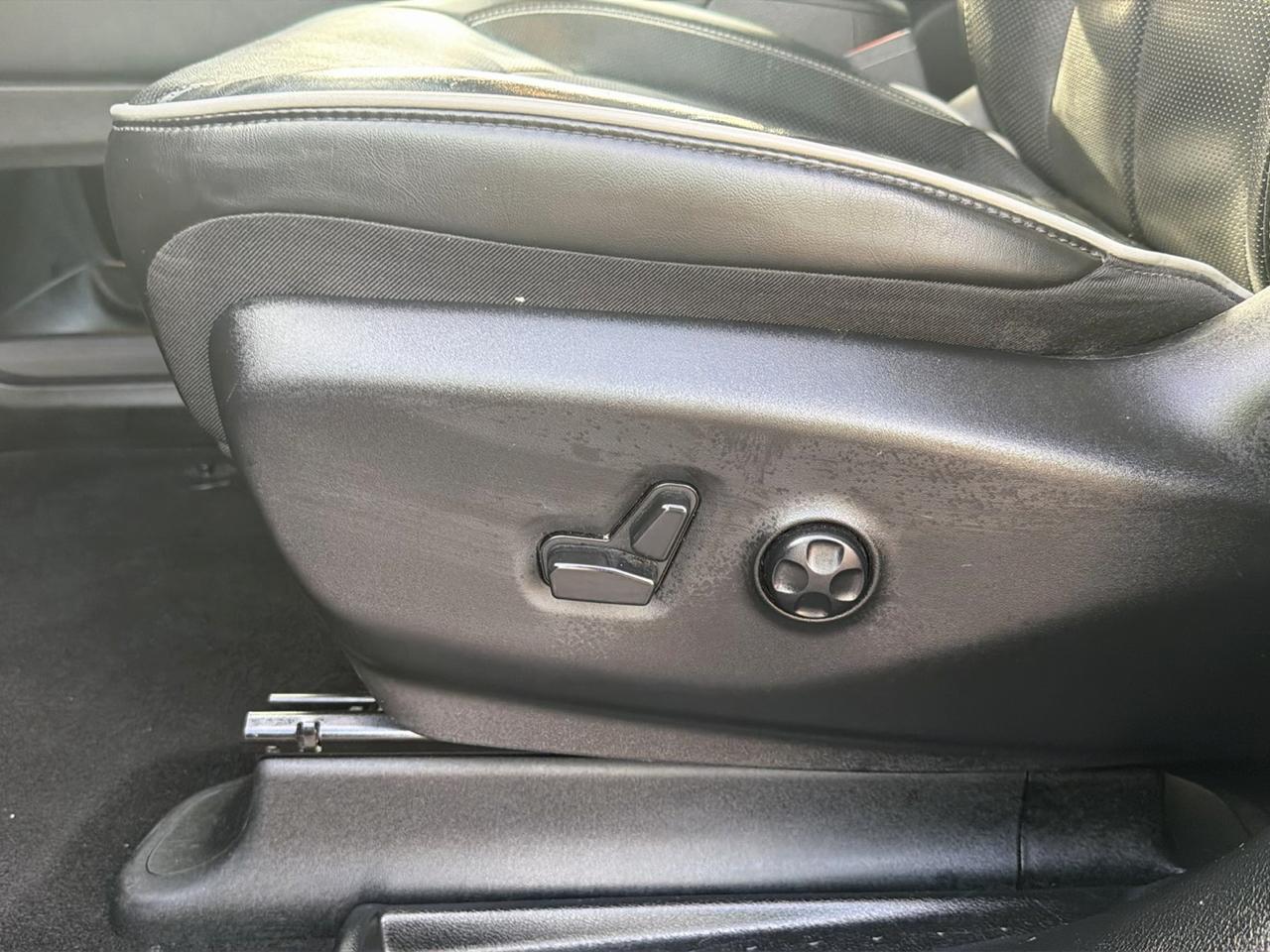 Chrysler Pacifica Hybrid Premium S Appearance Pkg FWD 2024