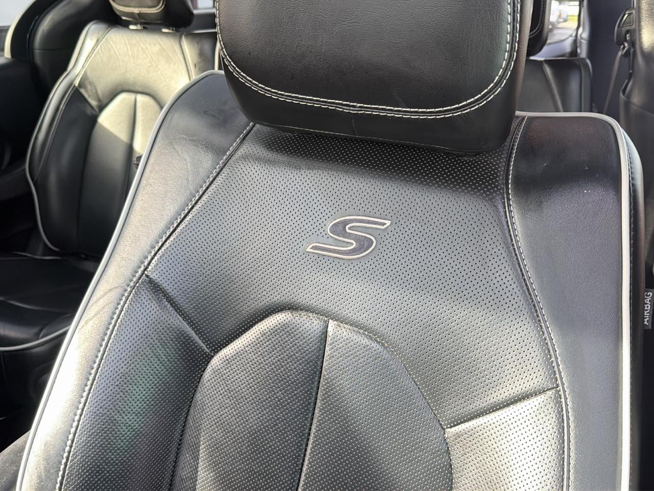 Chrysler Pacifica Hybrid Premium S Appearance Pkg FWD 2024
