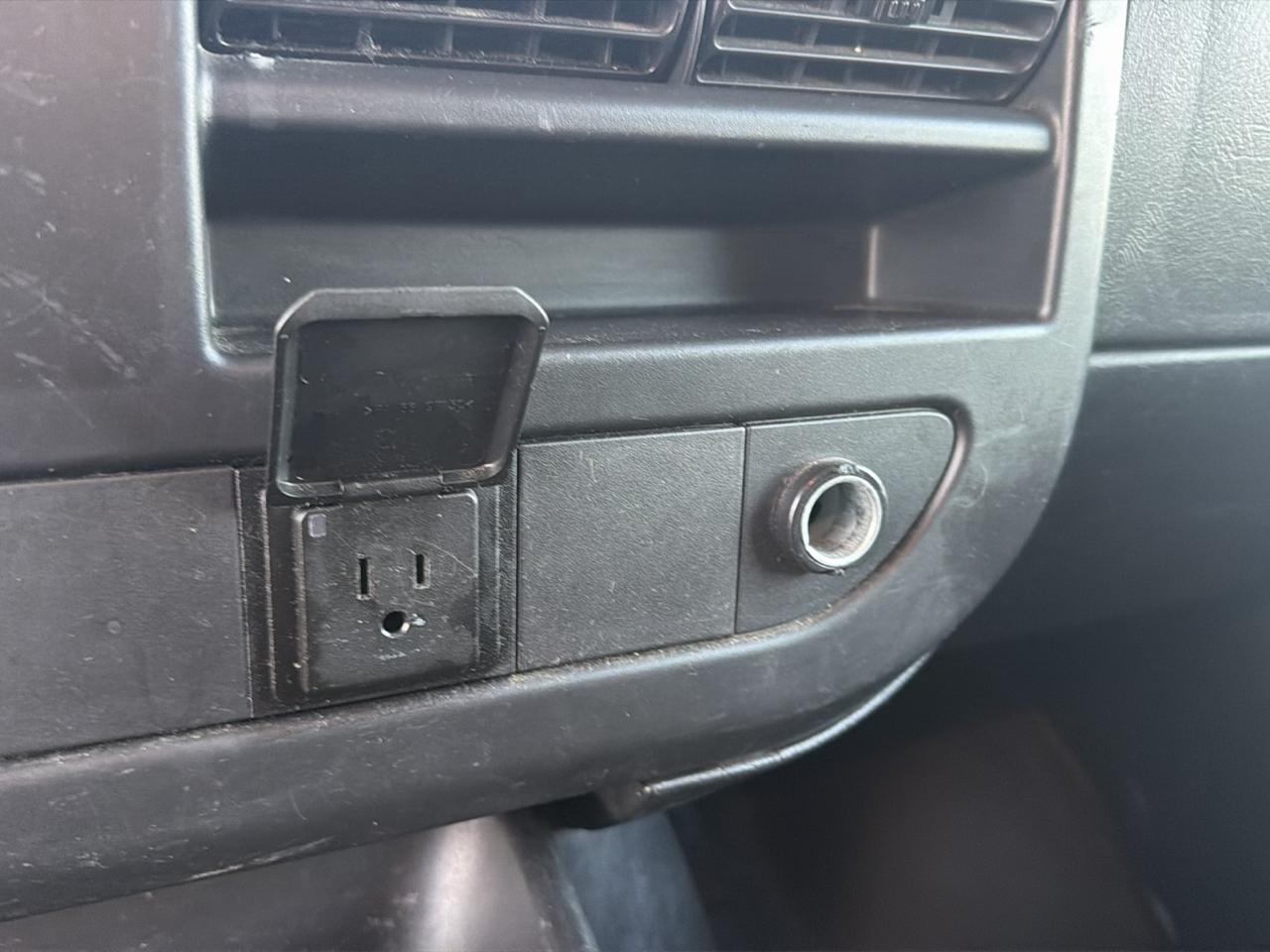 GMC Savana Cargo Van RWD 2500 135" 2021