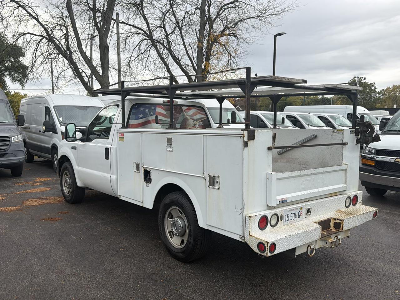 Ford Super Duty F-250 Reg Cab 137" XLT 2005