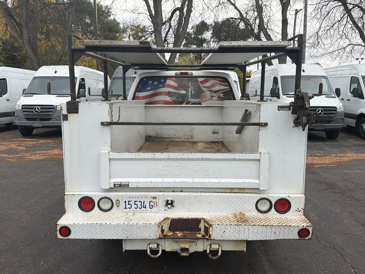 Ford Super Duty F-250 Reg Cab 137" XLT 2005
