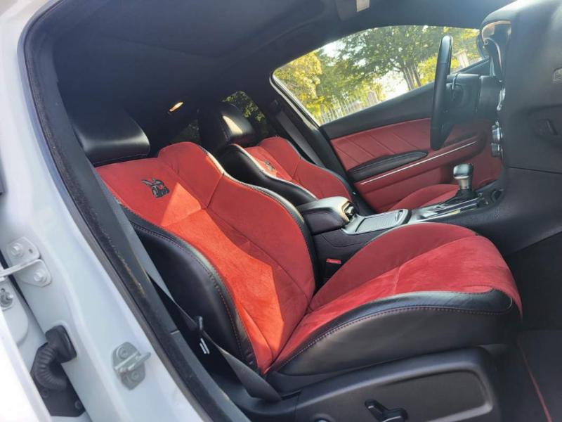 2016 Dodge Charger SRT8 Scat Pack photo 9