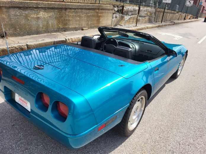 Chevrolet Corvette Convertible 1992
