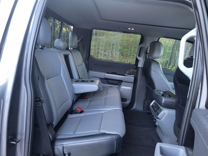 Ford F-150 Lariat SuperCrew 5.5-ft. Bed 4WD 2021 Ford F-150 Lariat SuperCrew 5.5-ft. Bed 4WD 2021