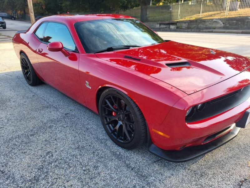 2015 Dodge Challenger R/T Scat Pack photo 2