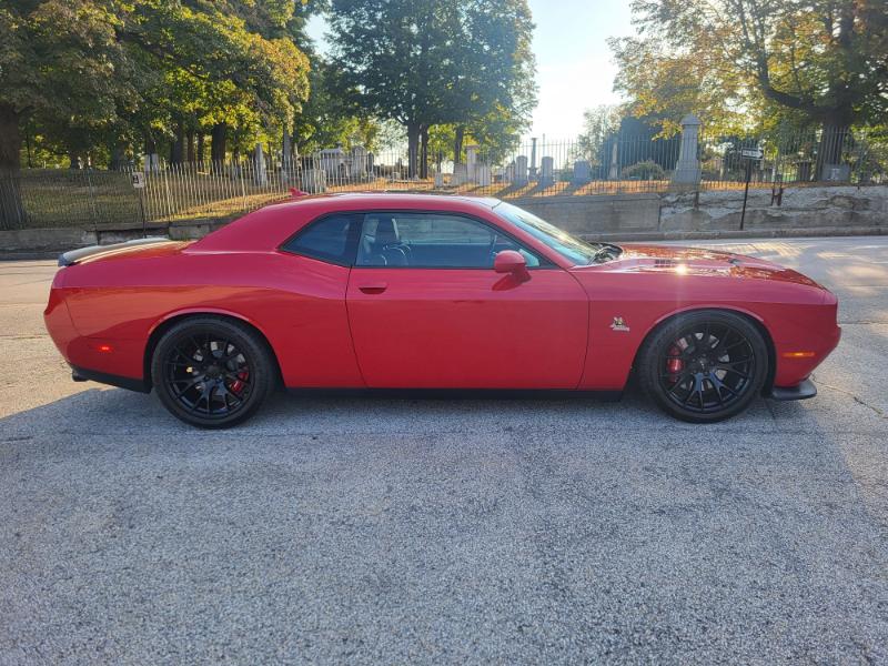 2015 Dodge Challenger R/T Scat Pack photo 3