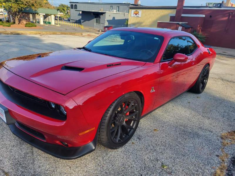 2015 Dodge Challenger R/T Scat Pack photo 4