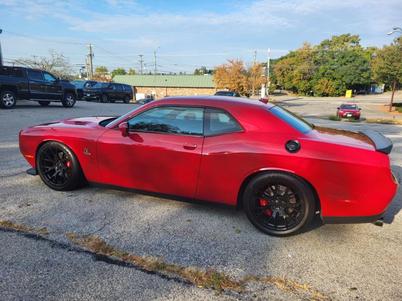 2015 Dodge Challenger R/T Scat Pack photo 5