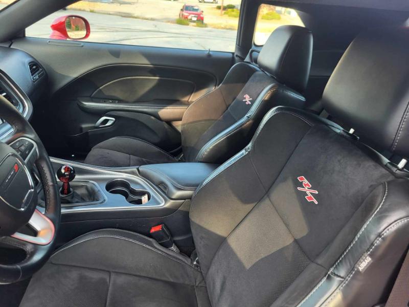 2015 Dodge Challenger R/T Scat Pack photo 13