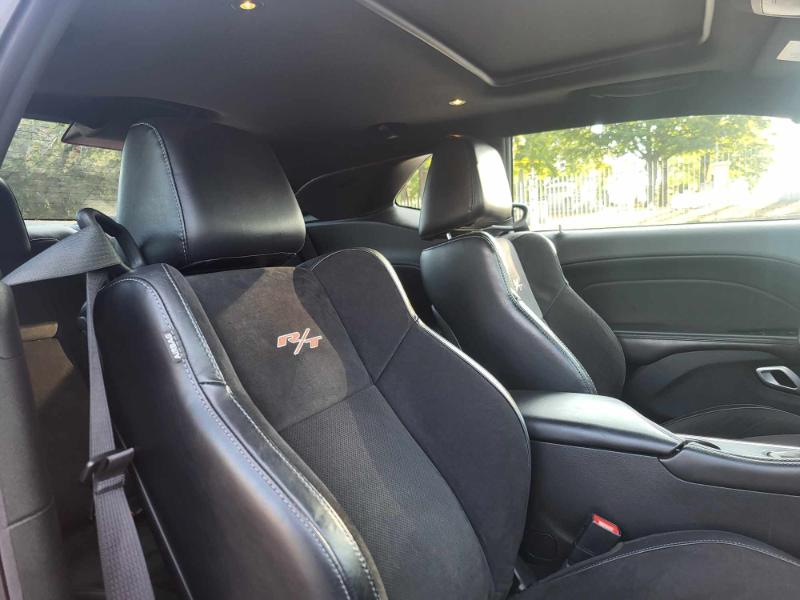 2015 Dodge Challenger R/T Scat Pack photo 15