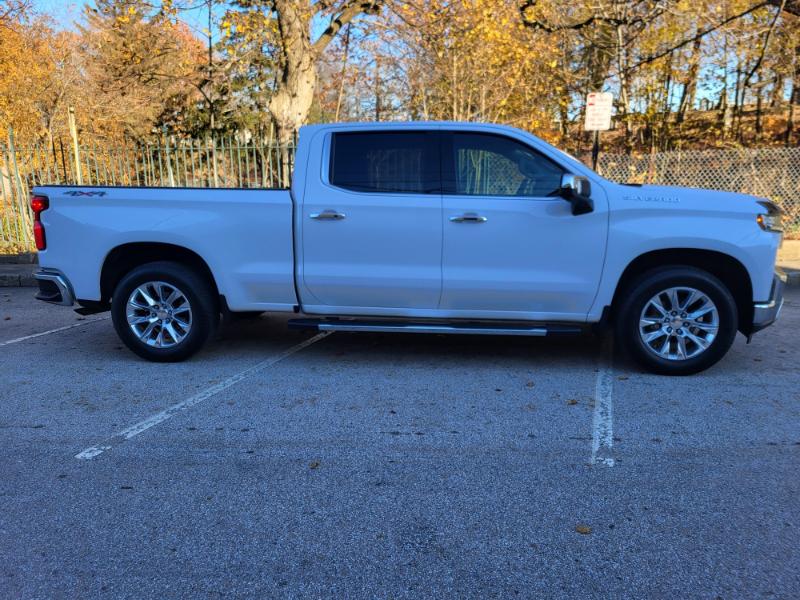 2021 Chevrolet Silverado 1500 LTZ photo 2