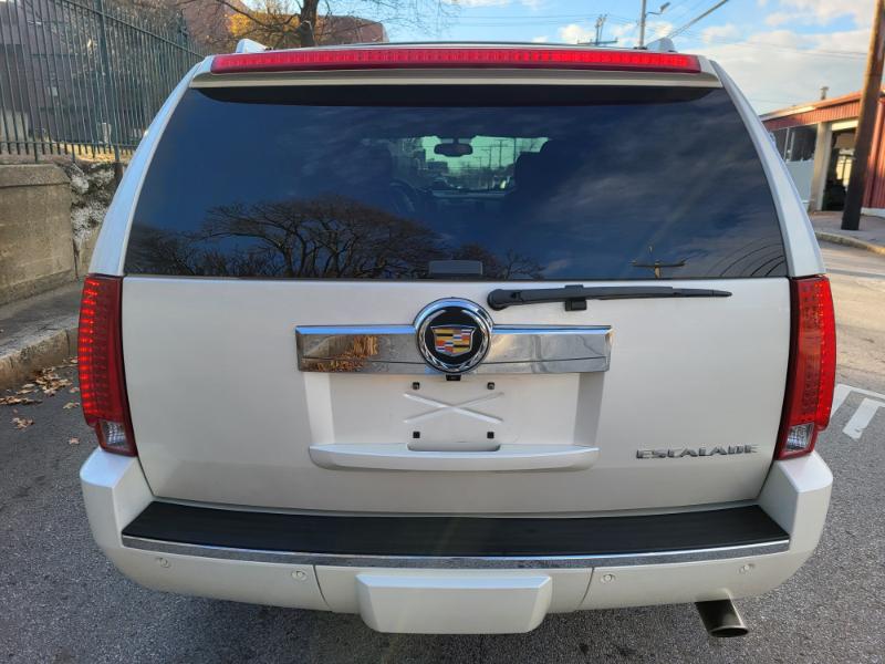 Cadillac Escalade AWD Luxury 2013