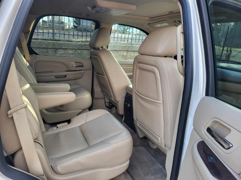 Cadillac Escalade AWD Luxury 2013