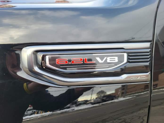 GMC Sierra 1500 AT4 Crew Cab Short Box 4WD 2021