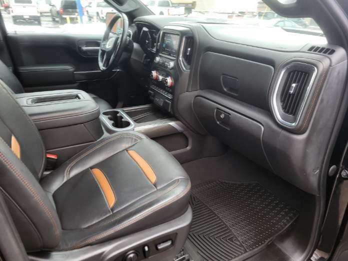 GMC Sierra 1500 AT4 Crew Cab Short Box 4WD 2021