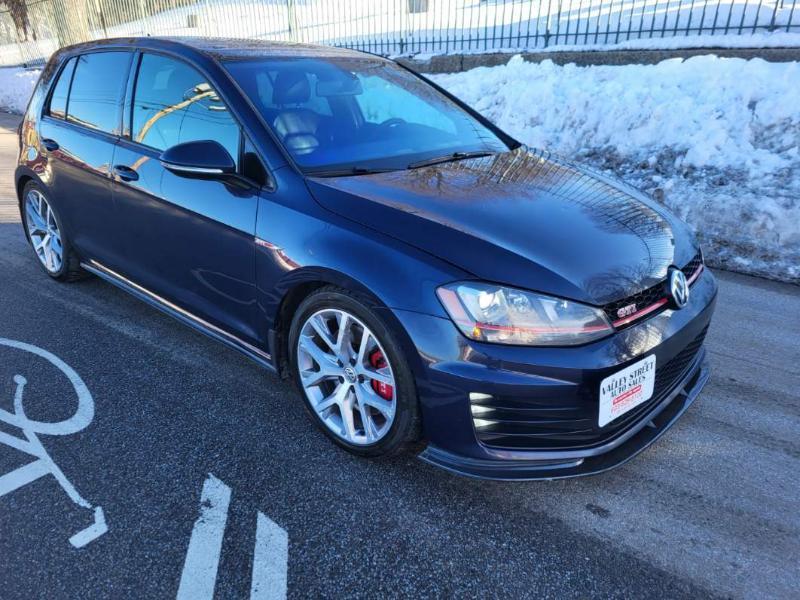 Volkswagen Golf GTI SE 6A 4-Door 2017