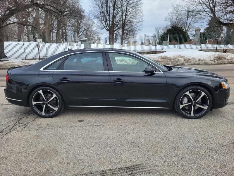 Audi A8 L 4.0T quattro 2015