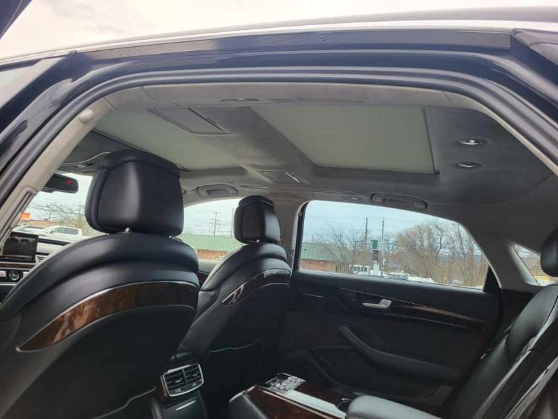 Audi A8 L 4.0T quattro 2015