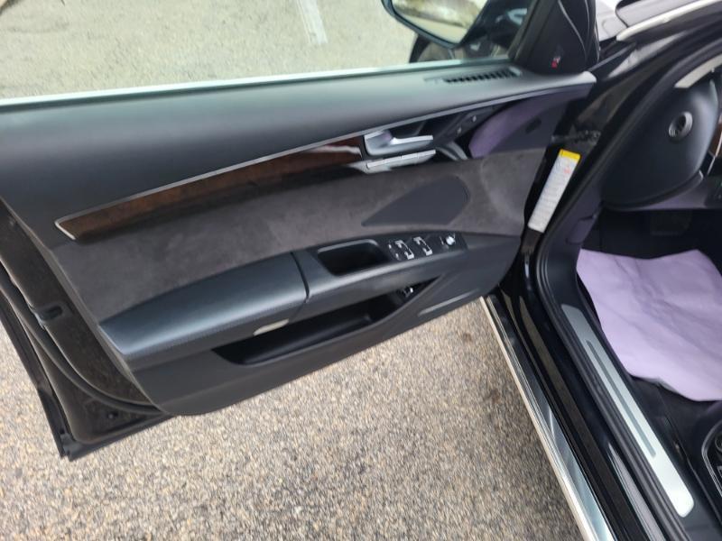 Audi A8 L 4.0T quattro 2015