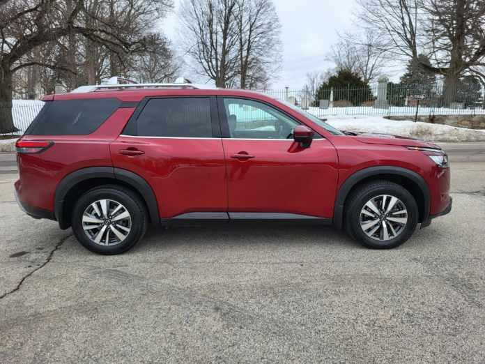 Nissan Pathfinder SL 4WD 2024