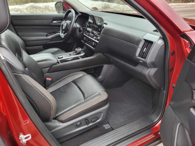 Nissan Pathfinder SL 4WD 2024