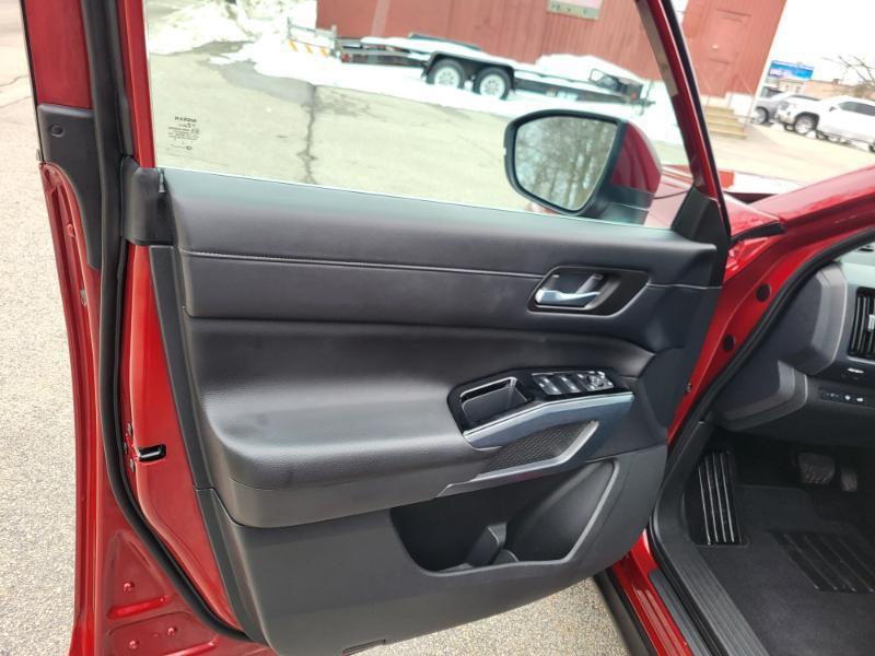 Nissan Pathfinder SL 4WD 2024