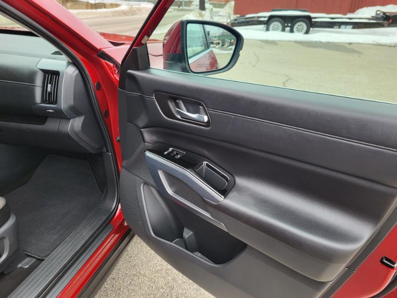 Nissan Pathfinder SL 4WD 2024